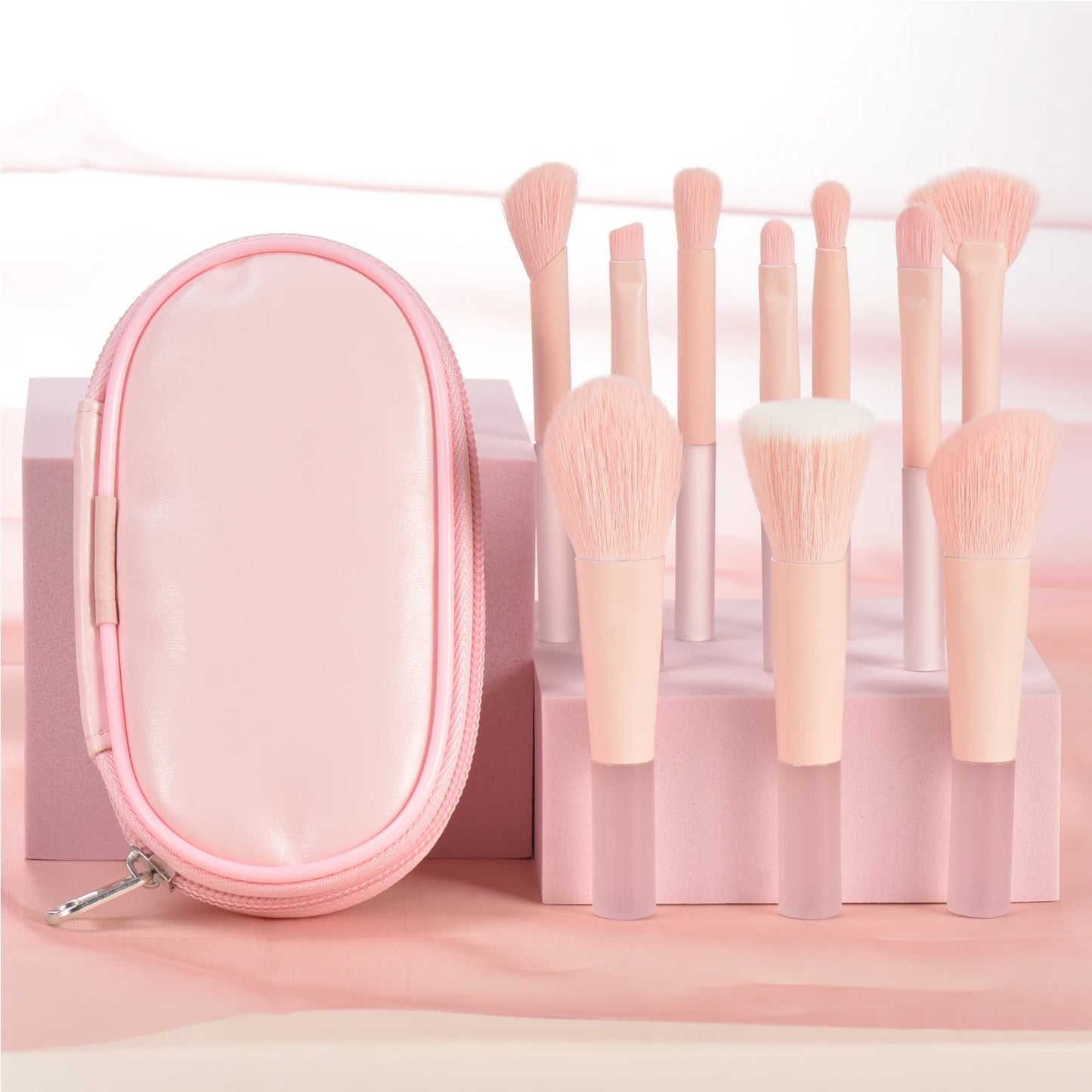 Mini makeup brush set
