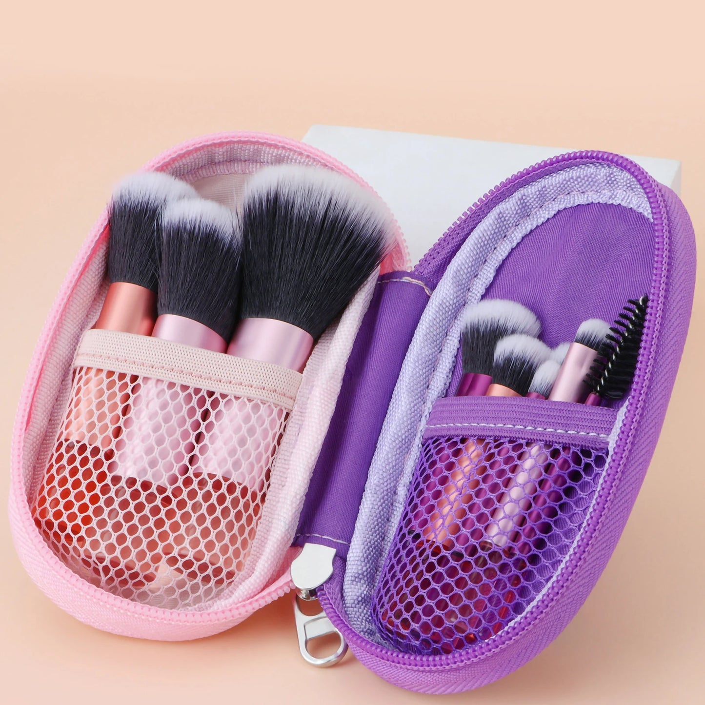 Mini makeup brush set