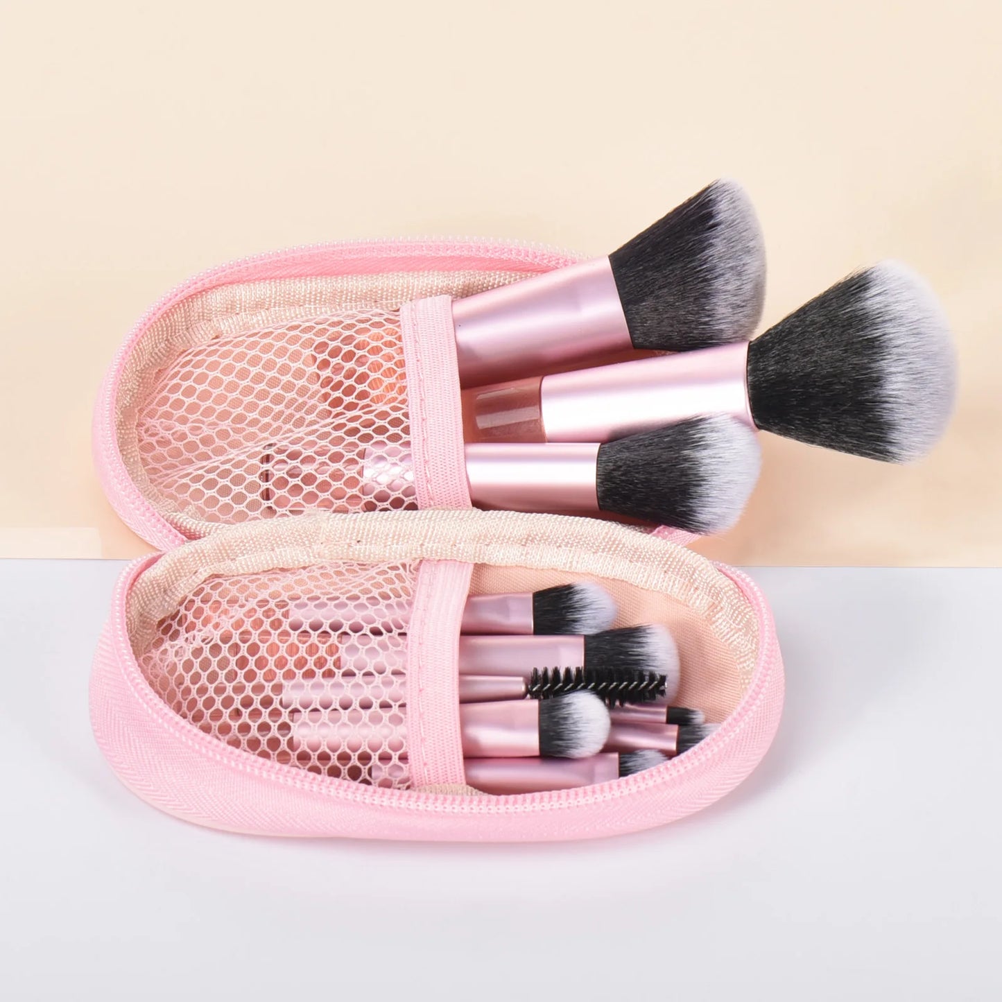 Mini makeup brush set