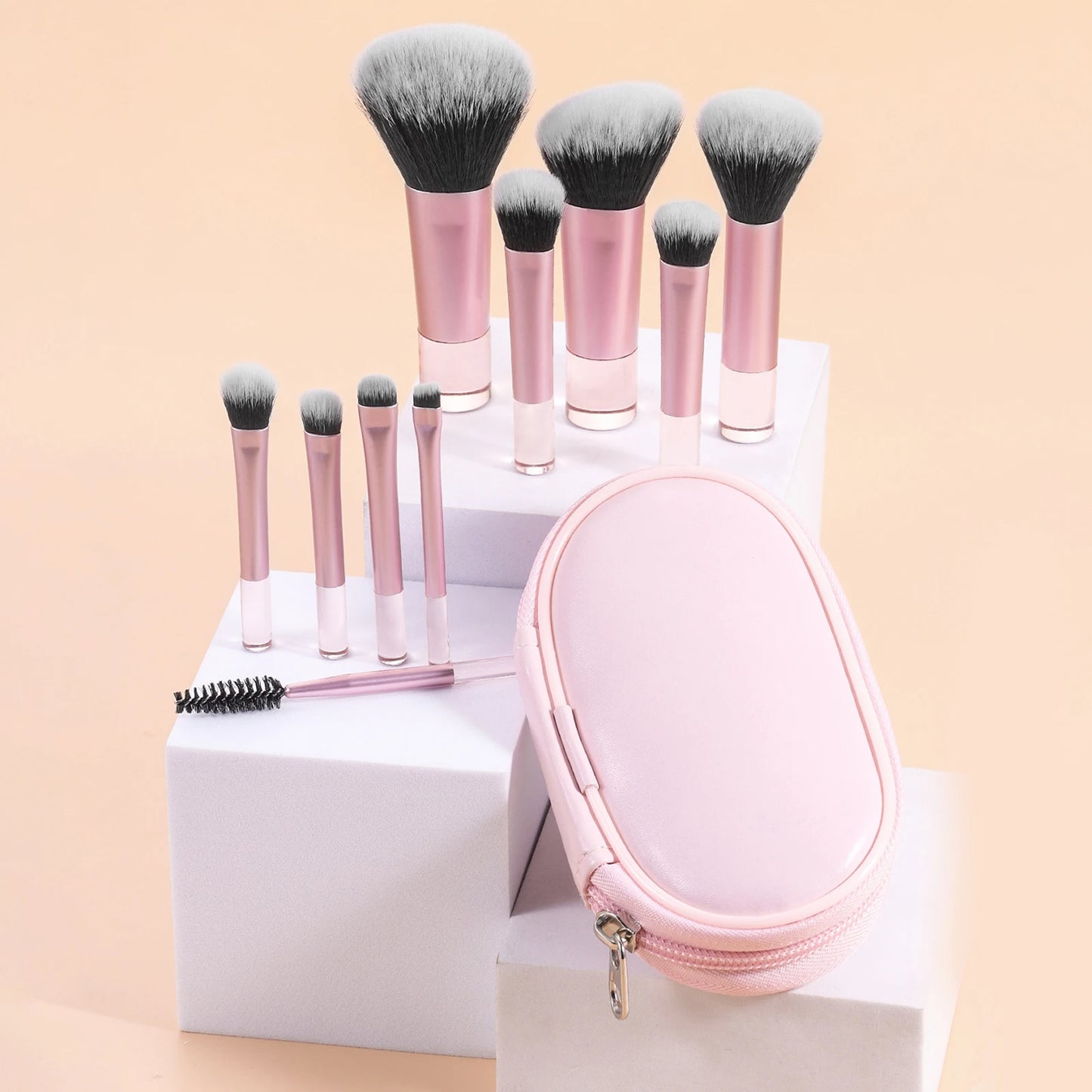 Mini makeup brush set