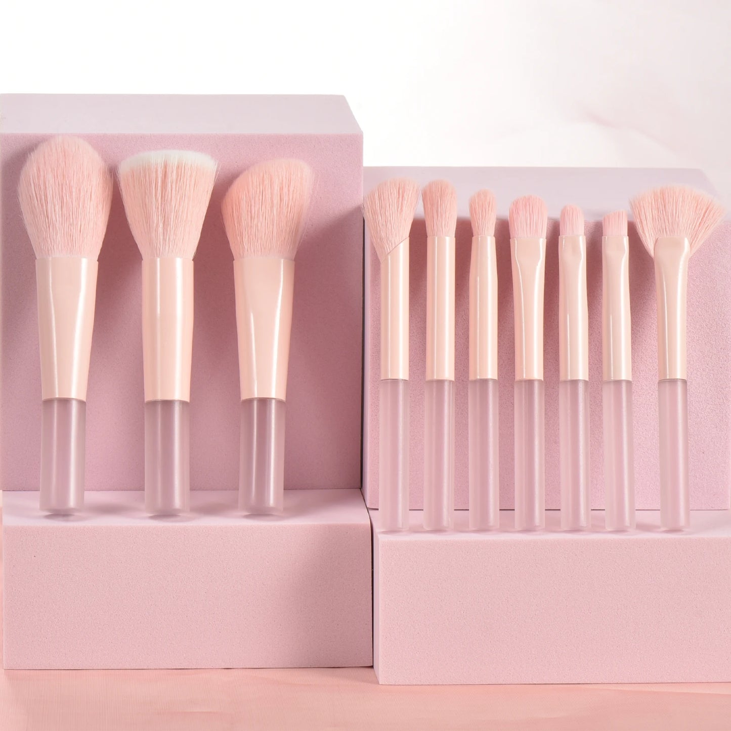 Mini makeup brush set